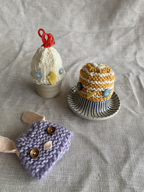 Knitted Easter Egg Cosies