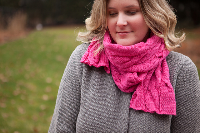 Rolling Cables Scarf - Lite