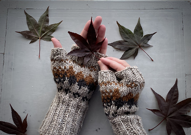 Idlewood Mitts