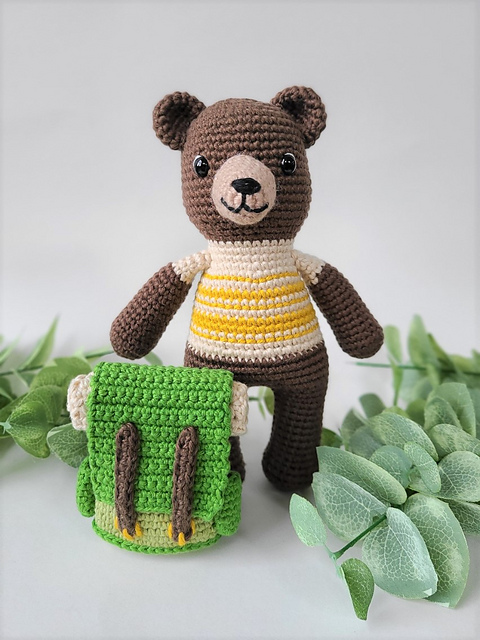 Everett the Backpacking Bear