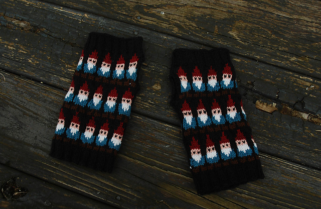 Gnome Fingerless Gloves