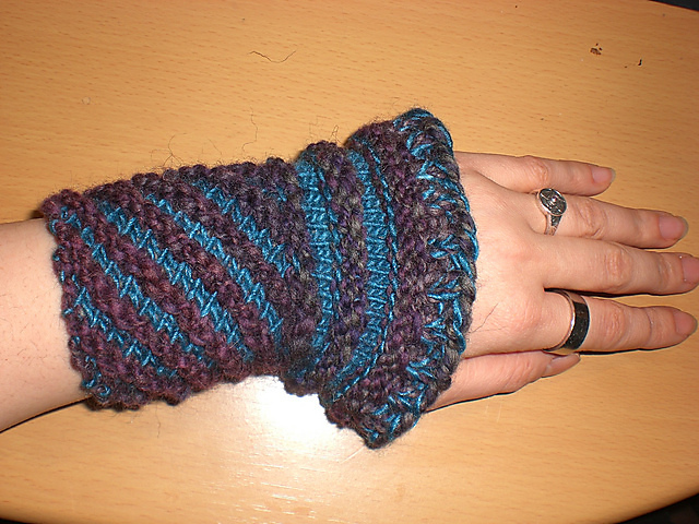 Swirly cuffs