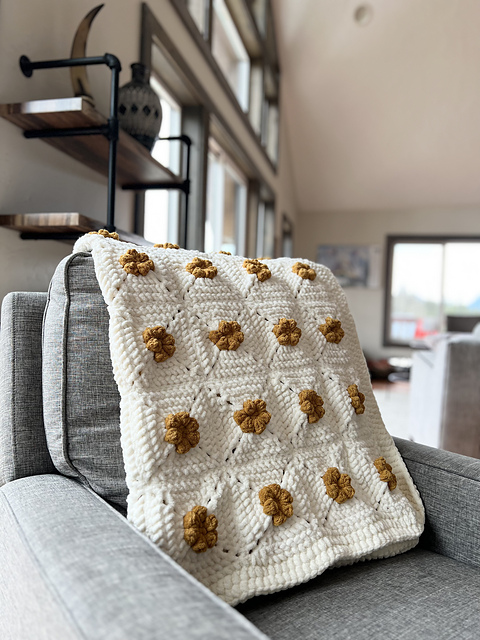 The Granny Garden Throw