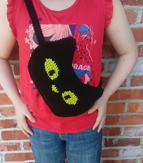 Wicked Feline Crossbody Purse