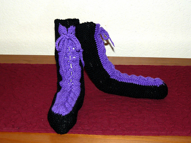 Laced Slipper Socks