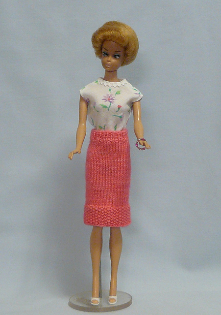 B: Slim Skirt