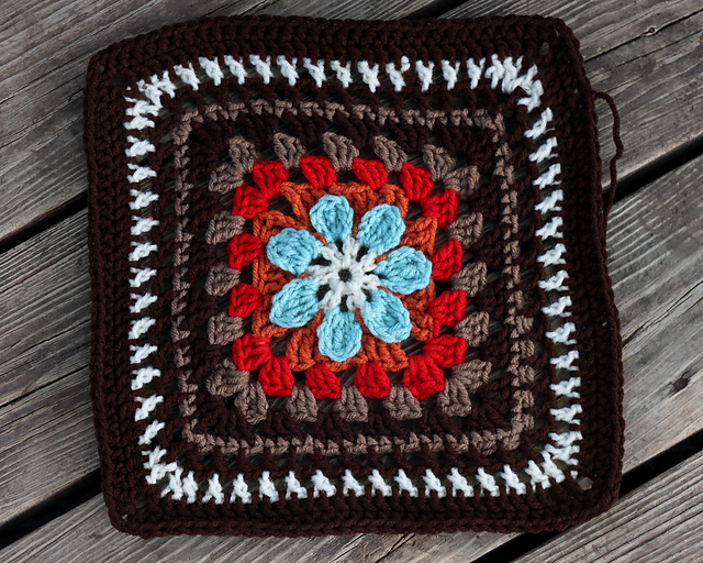 7 petal flower granny square