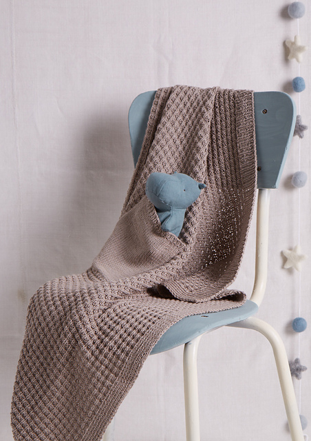 EK10 Toy Pocket Blanket