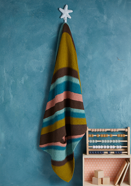 EK11 Travel Blanket