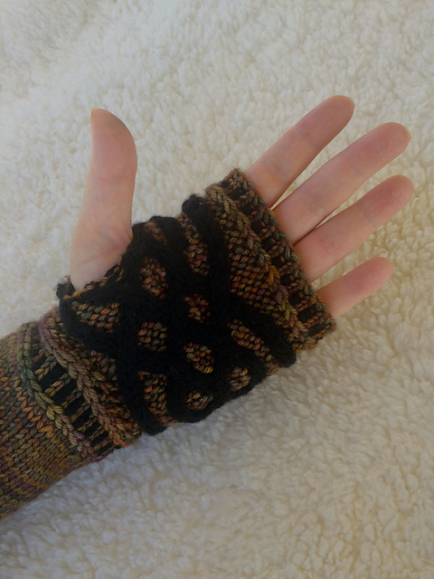 Làmhann Breac Gauntlets