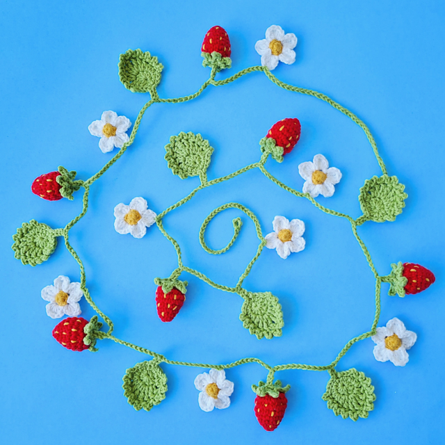 Ravelry: Strawberry garland pattern by Karen Hubbard