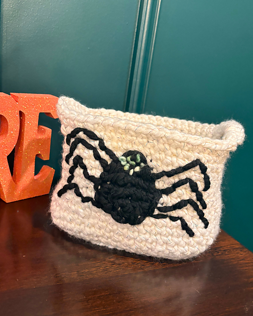 Sparkle Spider Basket