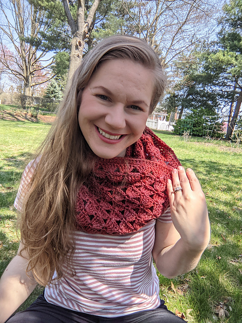 Spring Triangles Cowl