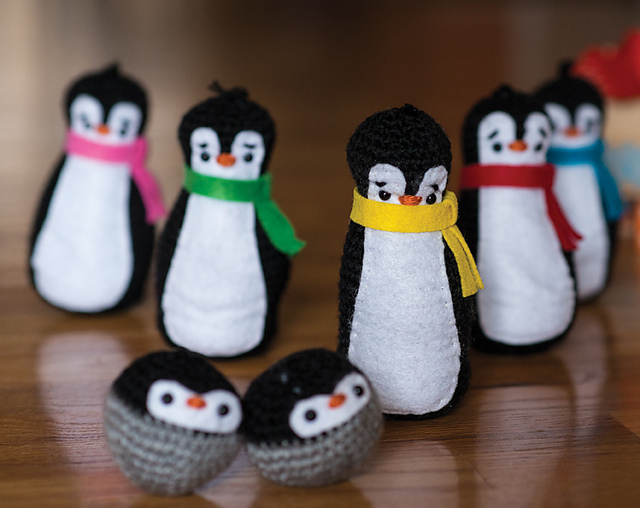 Plucky Penguin Bowling Set