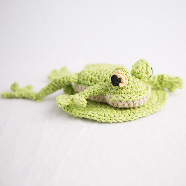 Beanbag frogs and lily pads