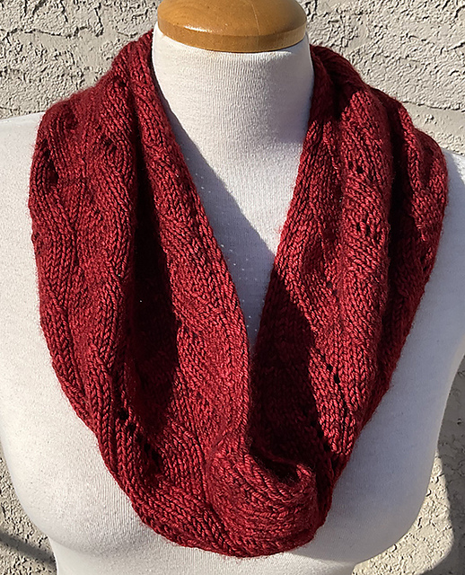 Cranberry Cowl