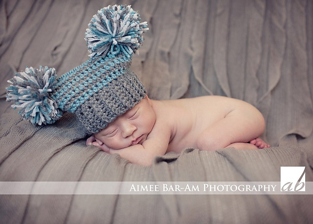 Team Spirit Pompon Hat