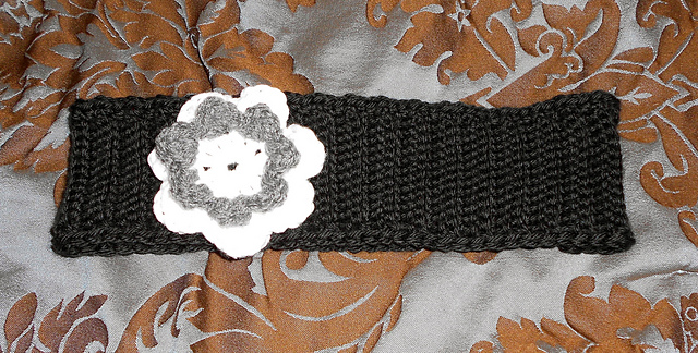 Ridiculously Easy Ear Warmer