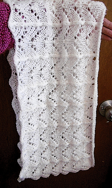 Horseshoe Lace Cowl