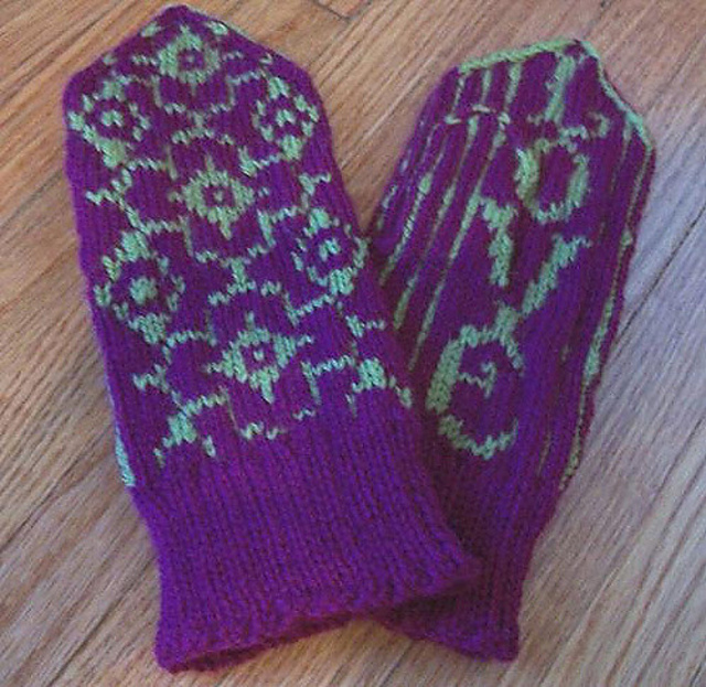 Love Folk Mitten