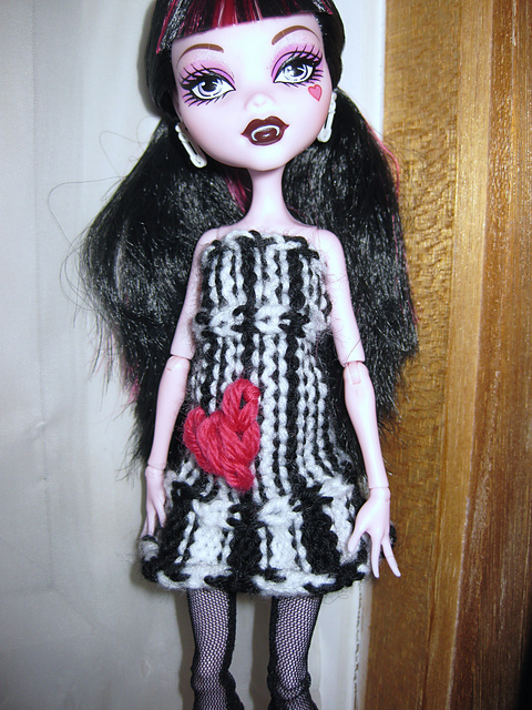Ravelry: Blythe or Monster High Doll Humbug Heart Dress pattern by