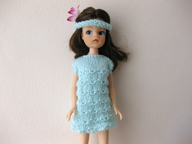 Scallop-Patterned Shift Dress