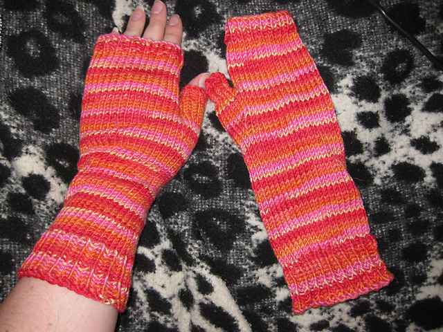 Slim Fit Stripe Mitt