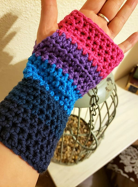 Beginner Caron x Pantone Wrist Warmers