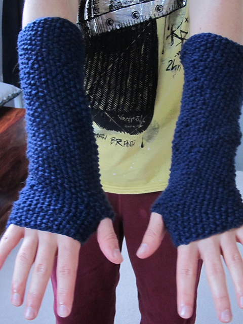 Seed Stitch Fingerless Mittens