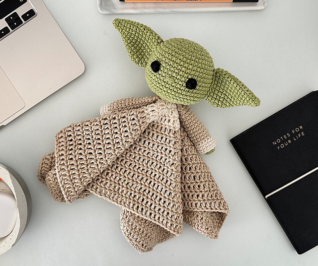 Baby Yoda Lovey Blanket