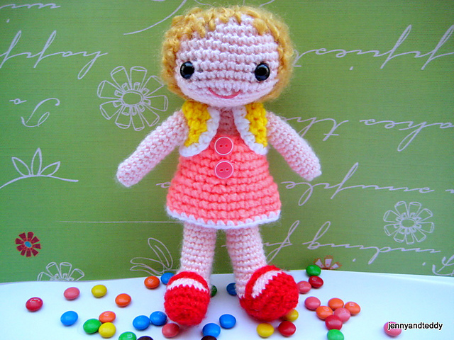 Nicole girl amigurumi