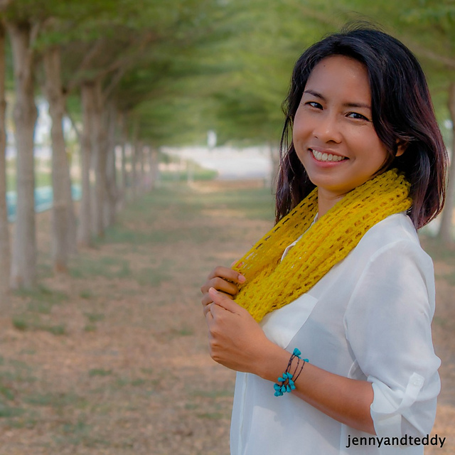 easy summer mesh lace cowl