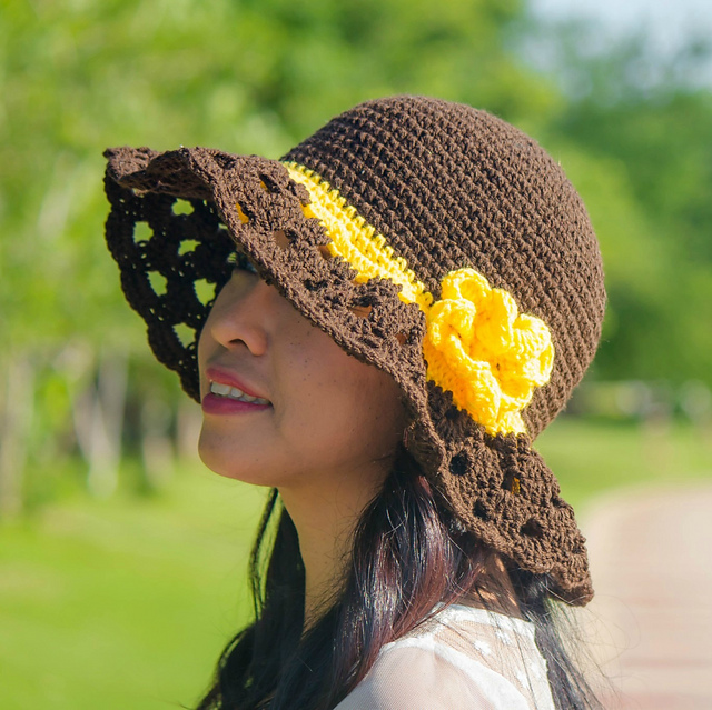 cappuccino frappe sun hat