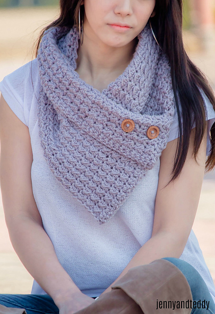 Downtown button cowl