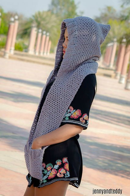 Chloe hooded pocket scarf