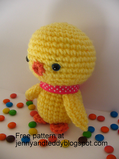 amigurumi baby chick