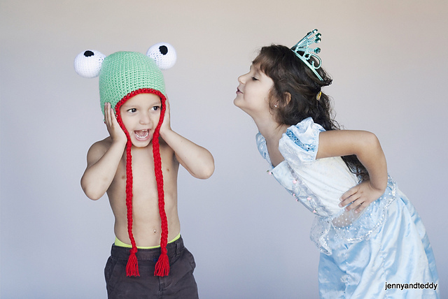 frog hat