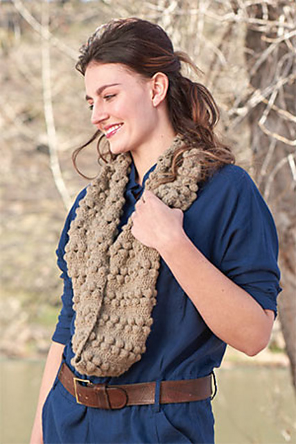 Bobbles to Infinity Cowl