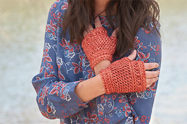 Knotty Waves Mitts