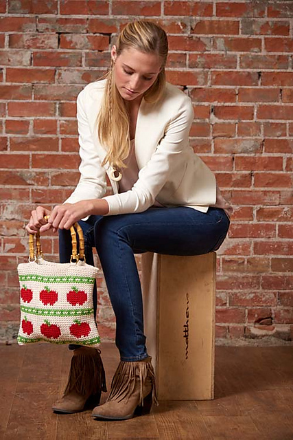 Apple Tote