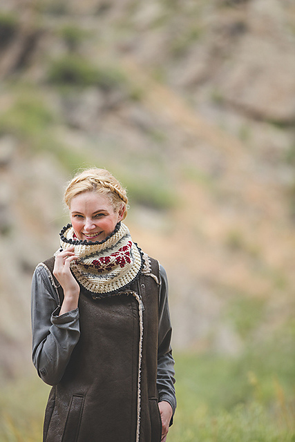 Blomma Cowl