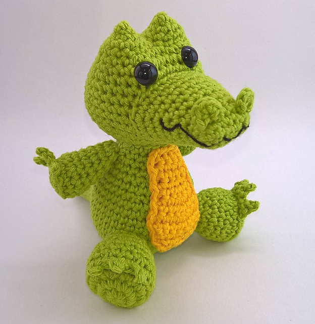 Broad-snouted Caiman - Jacare de Papo Amarelo