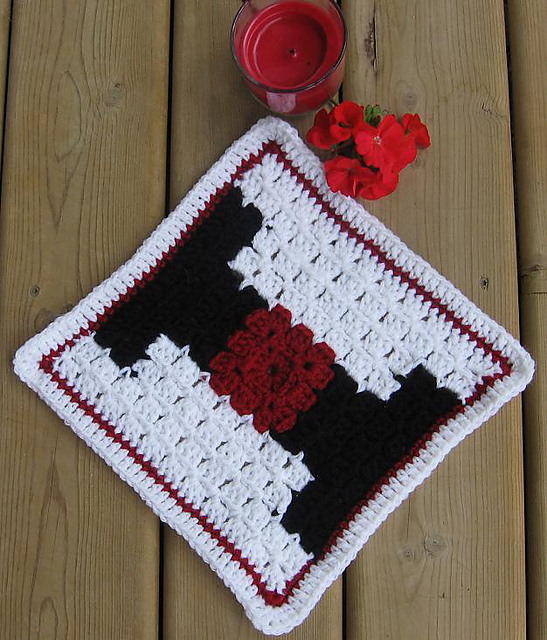 Courthouse Steps Afghan 12" block