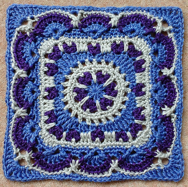 Combo Pizza 12" BAMMM JULY Afghan Block