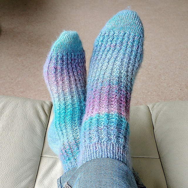 Royal Wave Socks