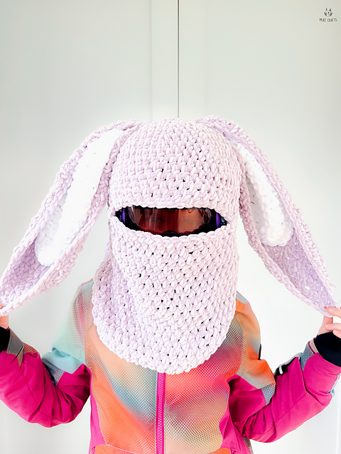Daisy helmet balaclava
