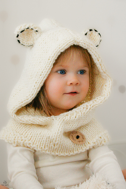 Popi polar bear hood