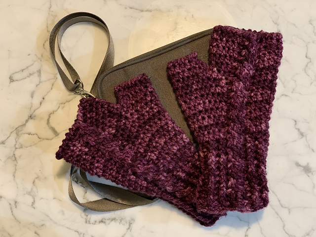 Cable Ridge Mitts