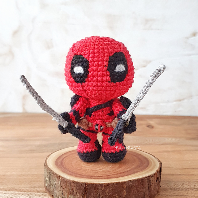 Deadpool Amigurumi Tribute