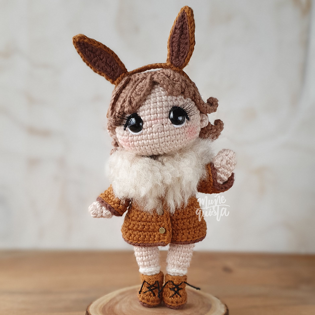 Eveline Doll